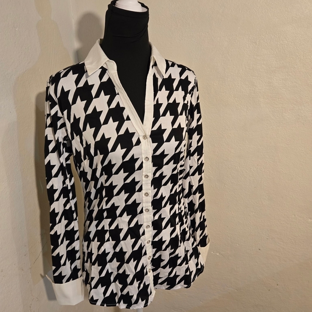 New York & Company Black and White Houndstooth Blouse